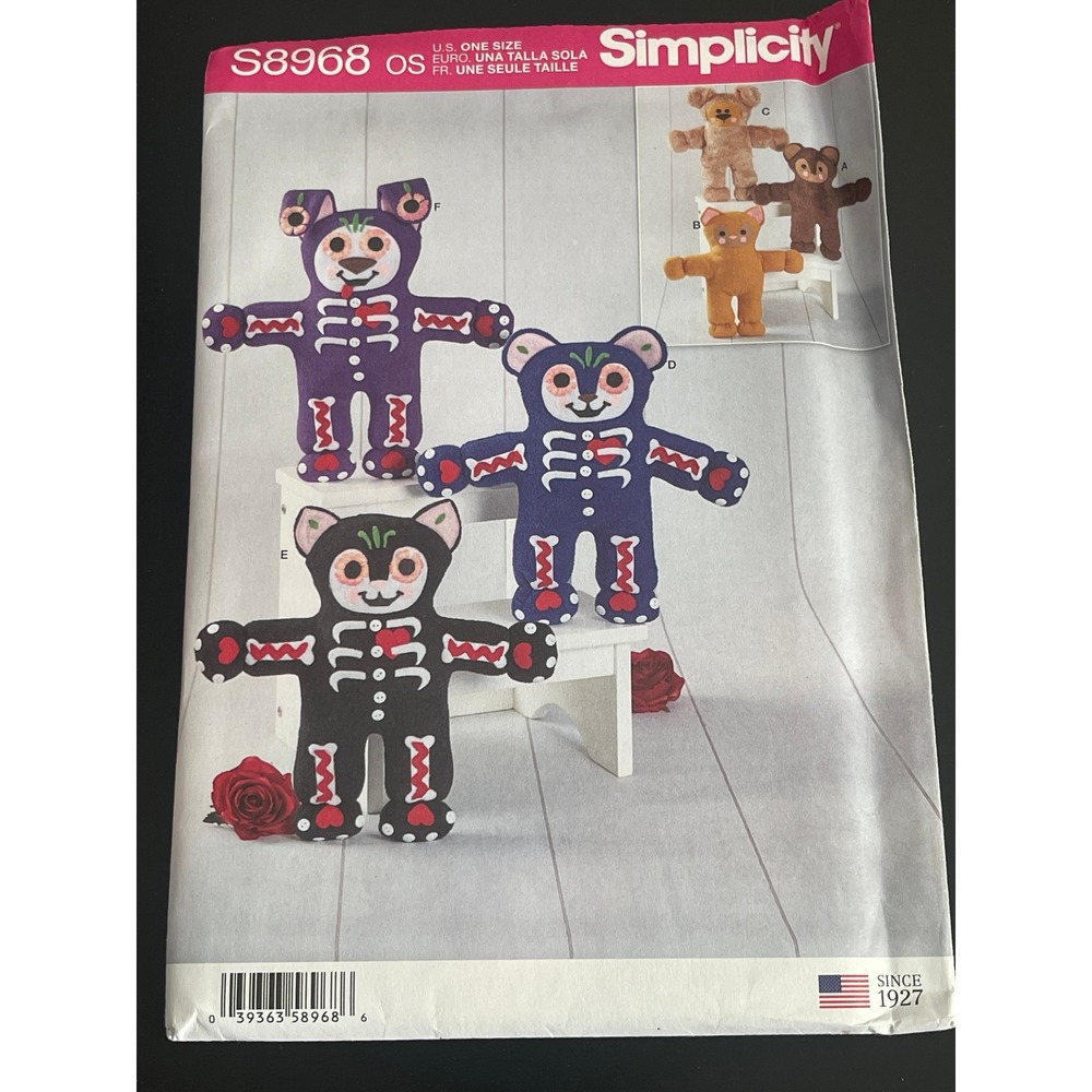 00540 - Simplicity S8968 Stuffed Animal Pattern‎ Teddy Bear Skeleton - UNCUT